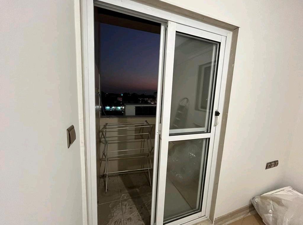 CQUmOK1 Ths8FPrjHricu min 1024x760 - فروش واحد 128 متری خ مظلوم انزلی کد 17235